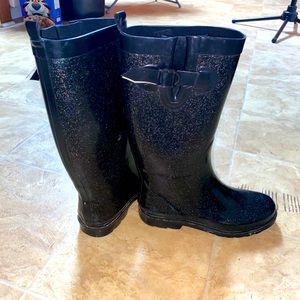 Colbert rain boots